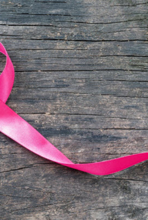 الشريط الوردي رمز التوعية بمرض سرطان الثدي