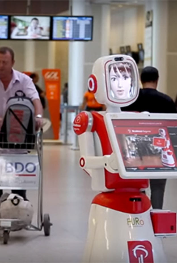 قريباً: روبوت لإصدار وتجديد التأشيرات في مطارات دبي