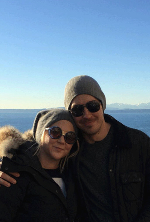 إيمي شومر وصديقها