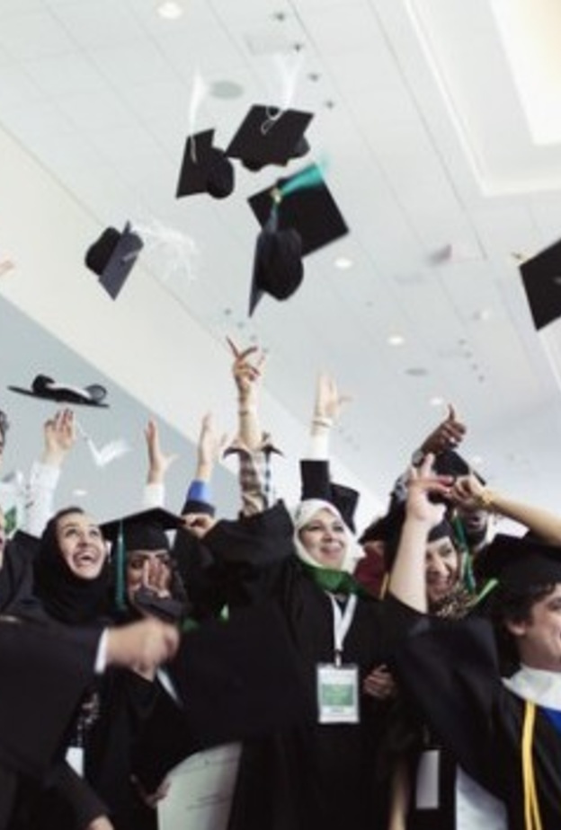 آخر موعد لاستقبال ملفات المتقدمين هو يوم الخميس الموافق: 4/ 11/ 1438هـ