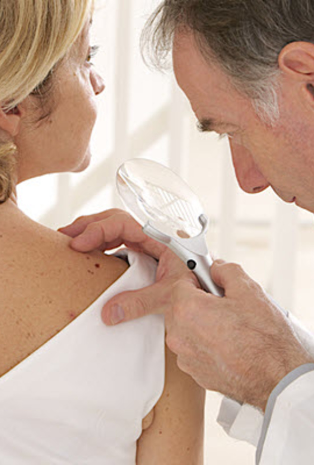 لا تشَكل الزوائد الجلدية خطراً على الصحة ويمكن إزالتها جراحياً