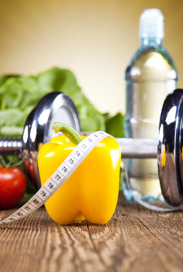 إعتماد نظام حياتي سليم ومتوازن من الطعام الصحي والرياضة للوقاية من مرض السرطان