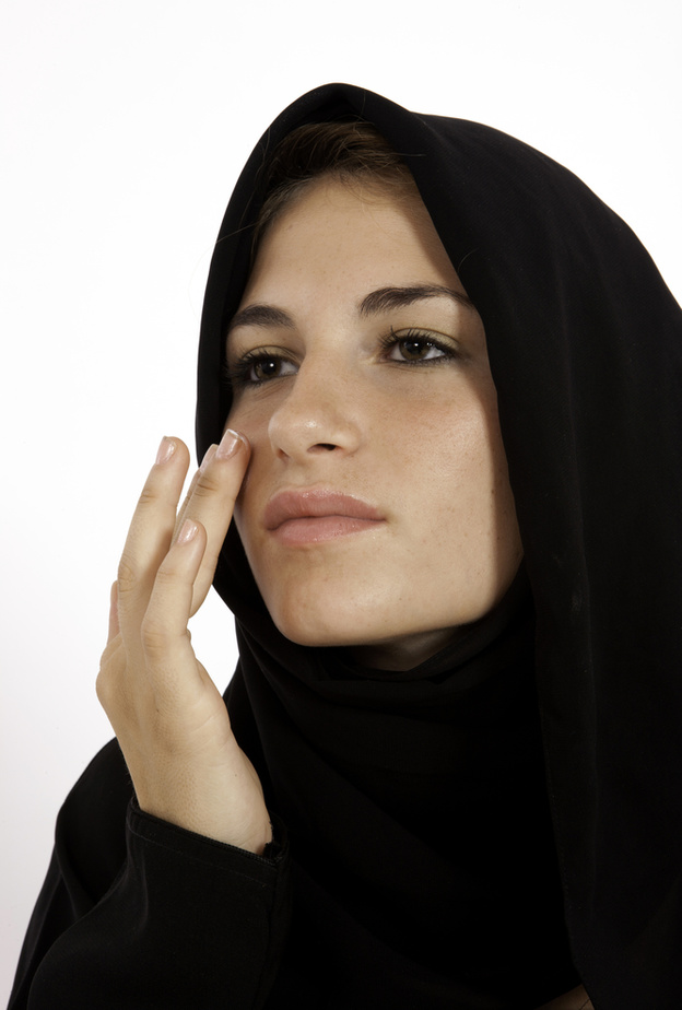حكم استخدام الزيوت والكريمات في نهار رمضان