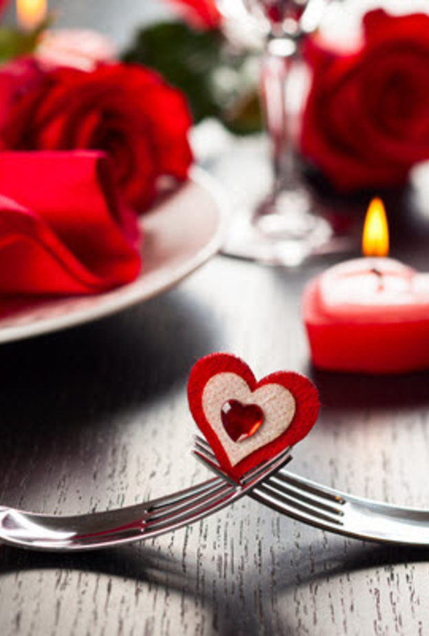 أفكارٌ مميزة لتزيين طاولة يوم الحب