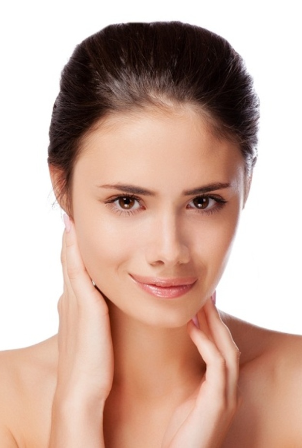 قومي بترطيب بشرتك بالخلطات الطبيعية