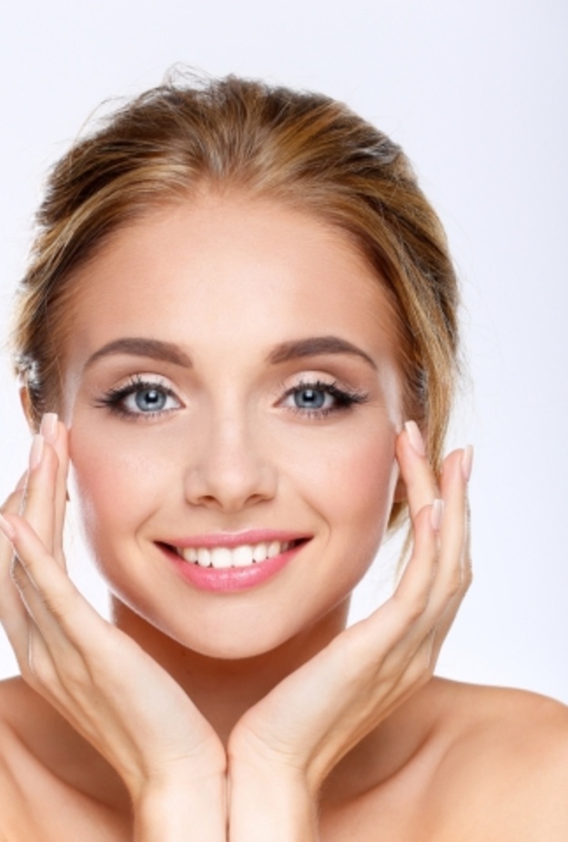 ماسك للبشرة وجمالها