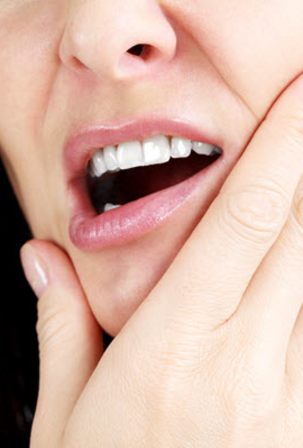 لا تهملي آلام الفك فهي قد تكون خطيرة..