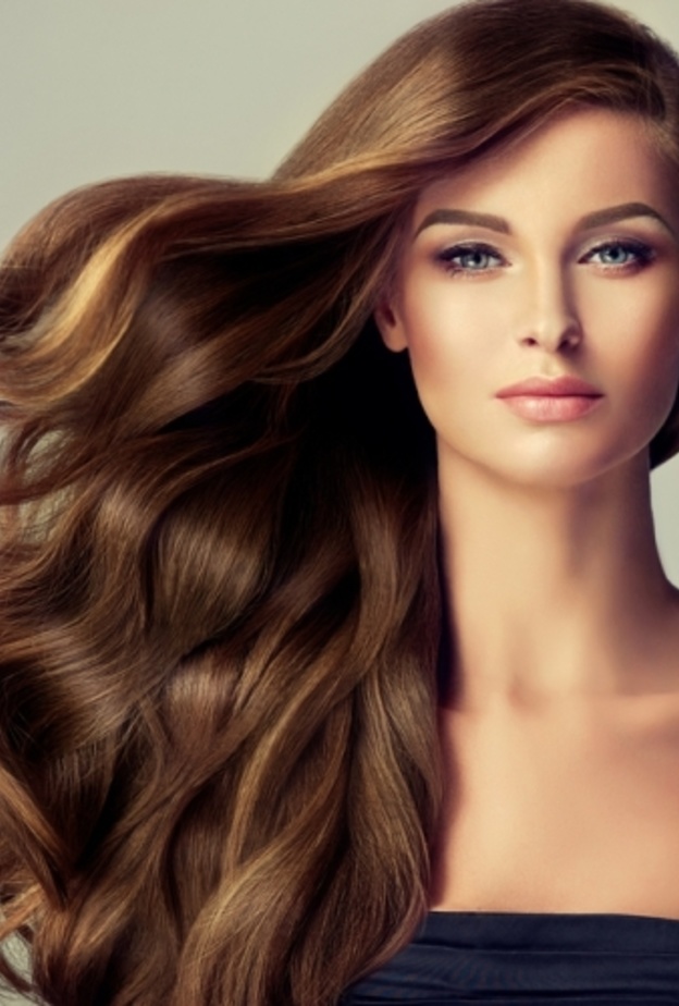 شعر كثيف وجميل