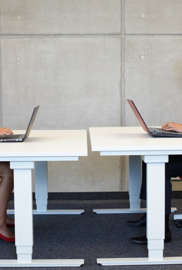 الجلسة المستقيمة تضمن صحة الظهر من الاوجاع و التقوس