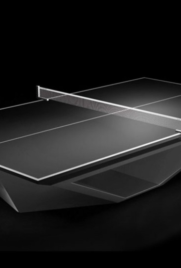 طاولة بينغ بونغ بـ70.000 دولار