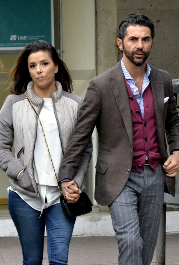 إيفا لونجوريا تتحدث عن حبيبها وتقول....