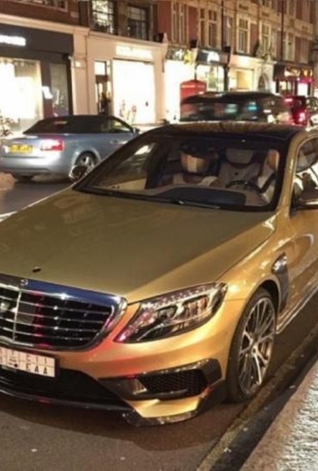 مرسيدس ذهبية تختفي ثم تظهر بلوحات سعودية