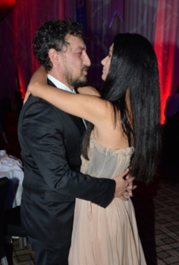 توبا بويوكستون وزوجها