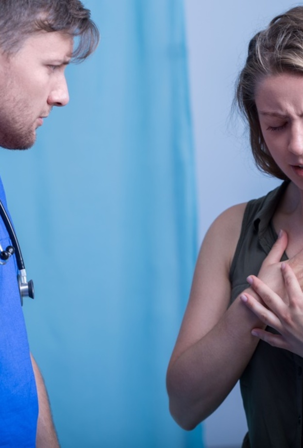 الم الصدر من الاعراض التي لا يجب ان تهمليها ابدا