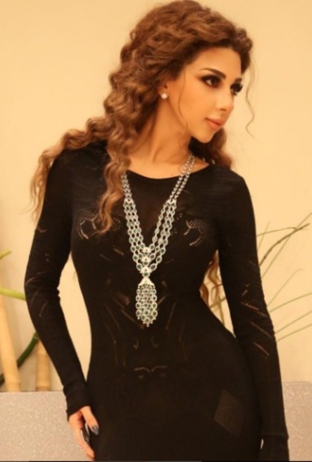 ميريام فارس تحتفل