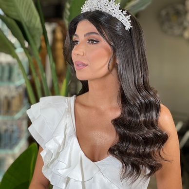 مزيّن الشعر شانت تافيتيان لـعروس "هي": هذه نصائحي للحصول على التسريحة الأجمل في يوم الزفاف