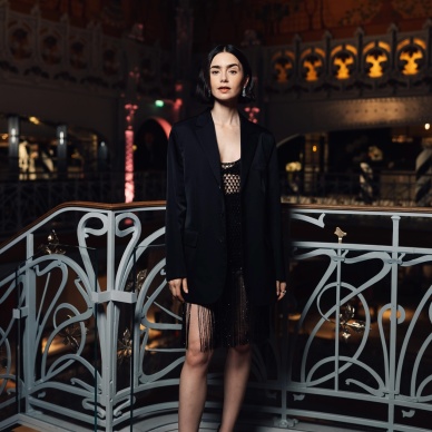 دار مجوهرات كارتييه التي تعشقها ليلي كولينز Lily Collins 