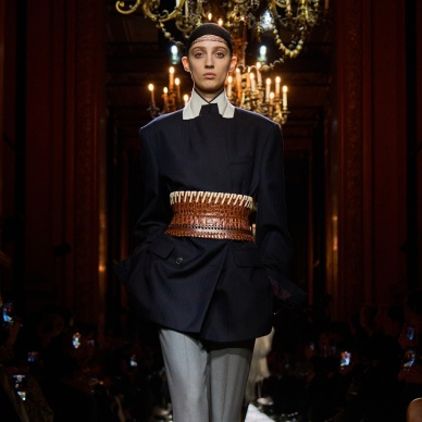 6 إكسسوارات لا غنى عنها لإطلالة موسم خريف وشتاء 2025