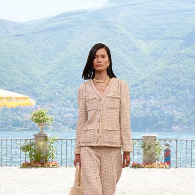 دليلكِ إلى أبرز عروض أزياء مجموعات كروز 2027