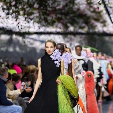  أسبوع الأزياء الراقية في باريس 