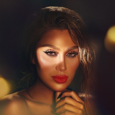 اجمل الوان احمر شفاه مشرقة بأسلوب مايا دياب لربيع 2021