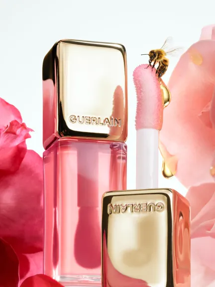 زيت الشفاه كيسكيس بي غلو أويل KissKiss Bee Glow Oil من علامة جيرلان