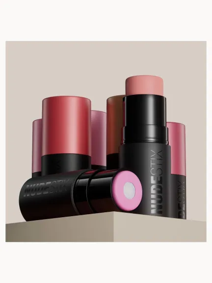 بلاش Nudies Matte + Glow Core All Over Face Blush Color  من علامة NUDESTIX 