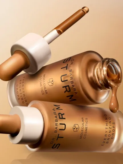 مستحضر EVERYTHING BRONZING DROPS من علامة Dr. Barbara Sturm