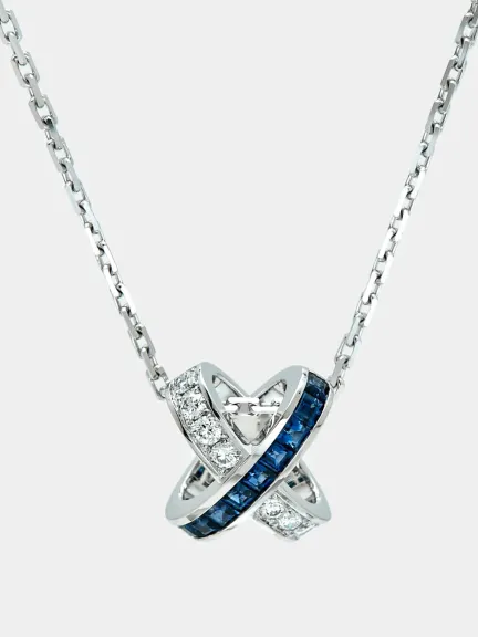 قلادة Chaumet Jeux de Liens من الماس الأزرق والياقوت الأزرق من الذهب الأبيض عيار 18 قيراط