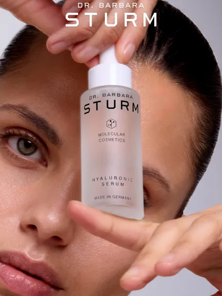 سيروم الهيالورونيك من DR. BARBARA STURM