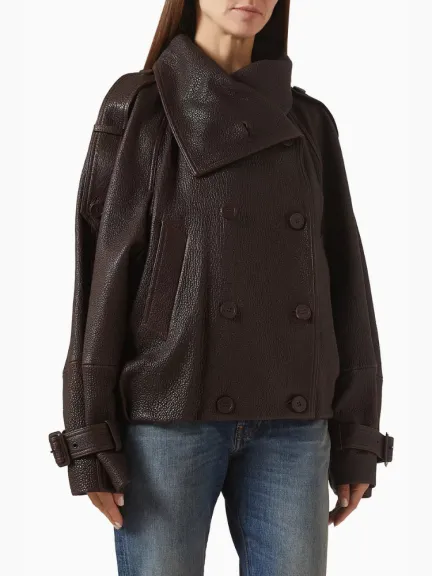 جاكيت جلدي بقصة ترنش من Acne Studios