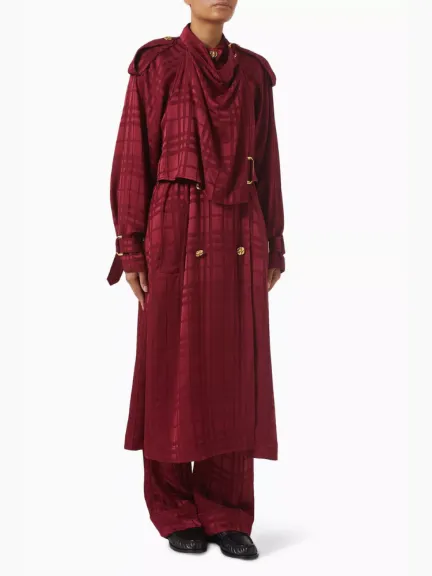 معطف ساتان كاروهات من Burberry