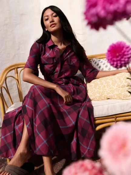 فستان بتصميم قميص قطن بنقشة مربعات من Laura Ashley