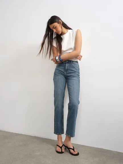 بنطال بقصة مستقيمة من Topshop