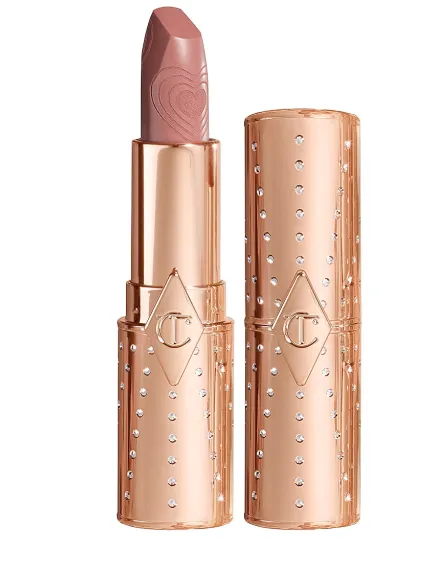 أحمر شفاه طبيعي Matte Revolution Lipstick من Charlotte Tilbury