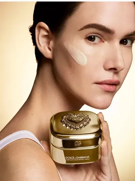 كريم Ever-Youth Gold Peptides من دولتشي آند غابانا بيوتي	