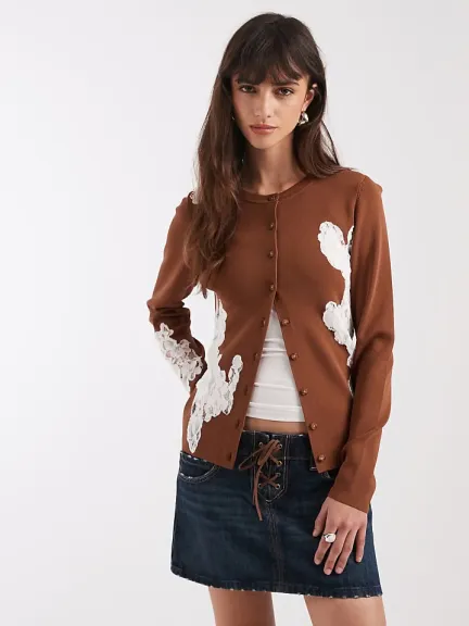 كارديغان بني بتفاصيل من الدانتيل من ASOS DESIGN