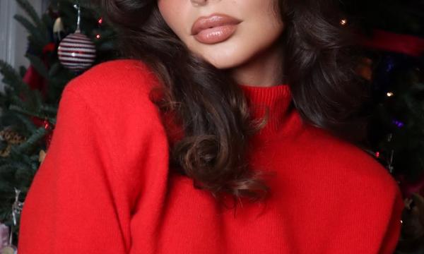 مكياج يناسب إطلالاتك بالفستان الأحمر.. ستايل جمالي مختلف لسهرات رأس السنة