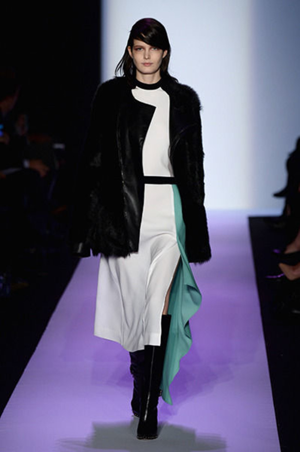 BCBGMAXAZRIA: أناقة عملية وبساطة راقية