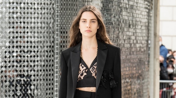 عرض ازياء Paco Rabanne من أسبوع الموضة في باريس لربيع وصيف 2021