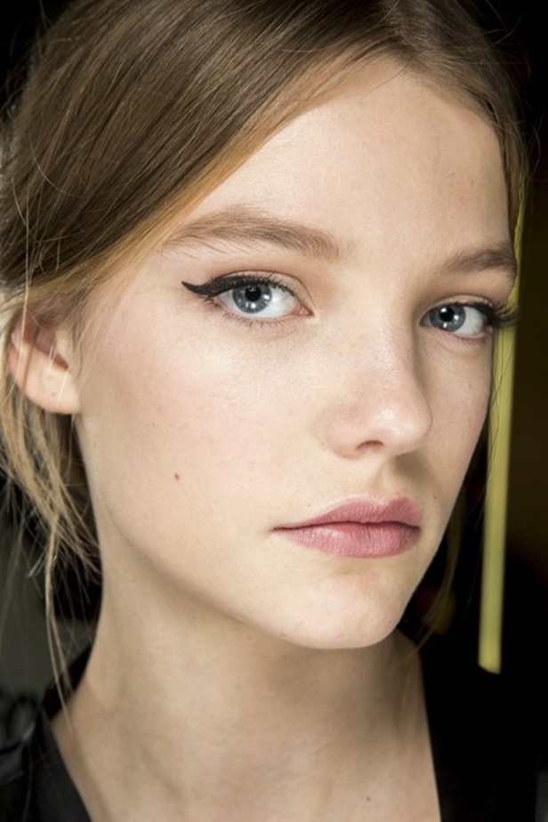 عندما تُكرّم دار Dolce & Gabbana الأم.. والعائلة!