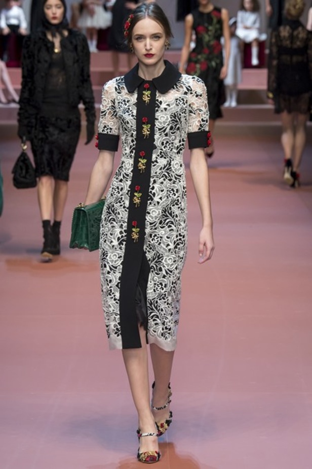 عندما تُكرّم دار Dolce & Gabbana الأم.. والعائلة!