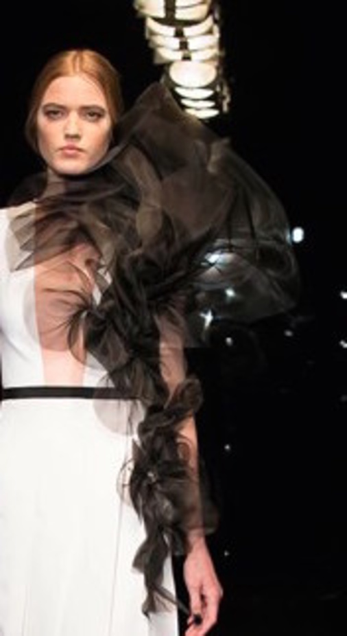 إبداعات Stephane Rolland للأزياء الفاخرة في عرض ربيع وصيف ٢٠١٦