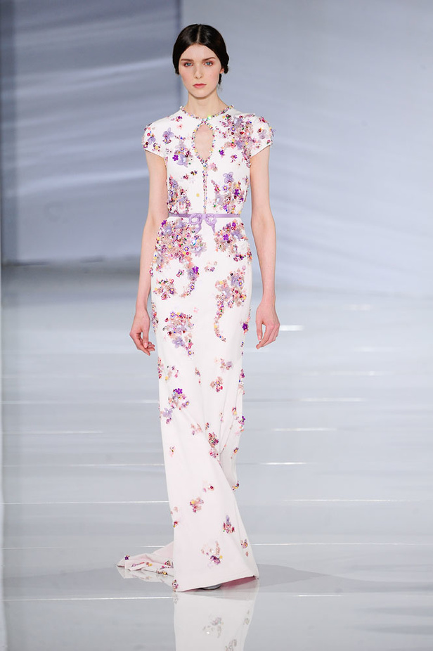 جورج حبيقة: الشتاء ينبض بالزهور والأنوثة