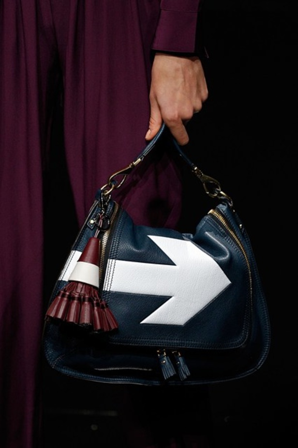 مجموعة Anya Hindmarch تراعي السلامة المرورية!