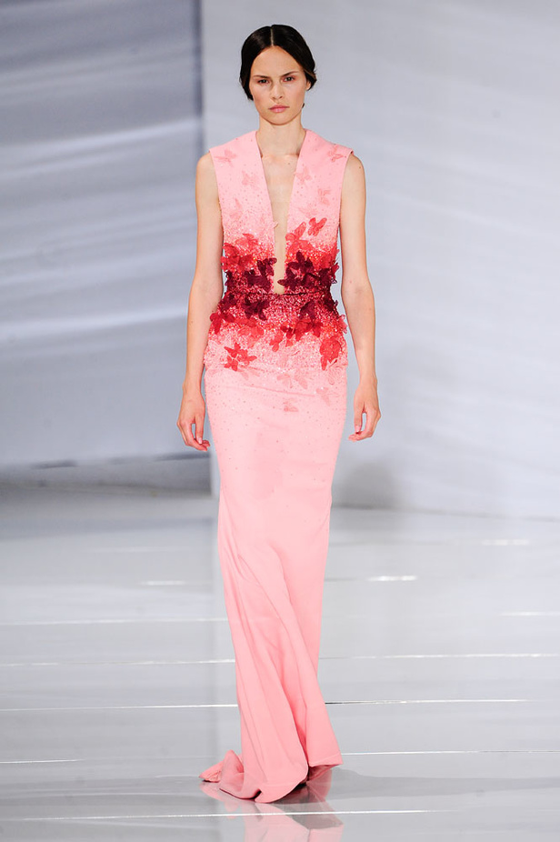 جورج حبيقة: الشتاء ينبض بالزهور والأنوثة