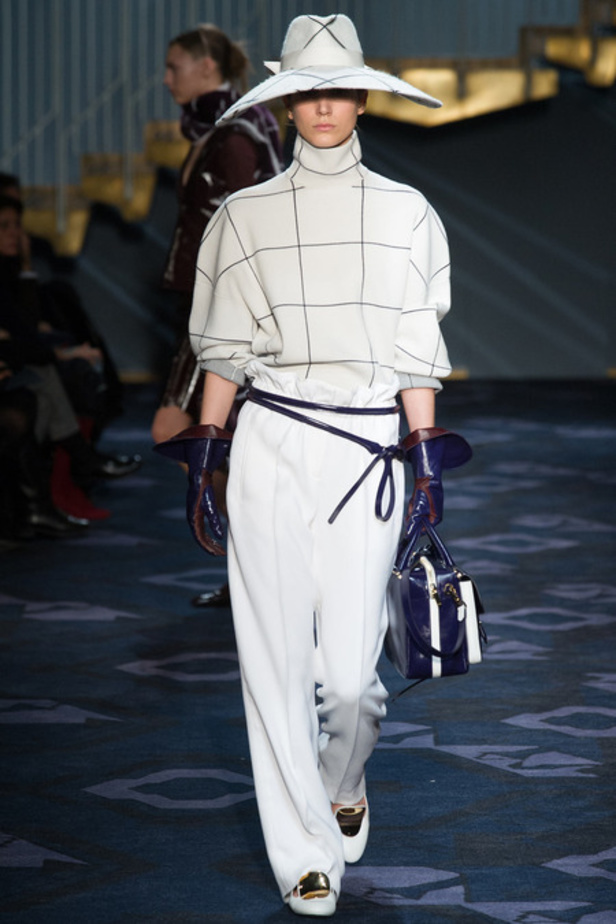 Tod’s: أناقة جلدية ببساطة استثنائية