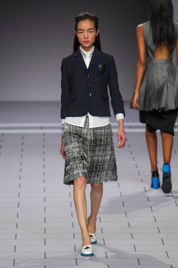 Viktor and Rolf : الزي المدرسي الكلاسيكي...