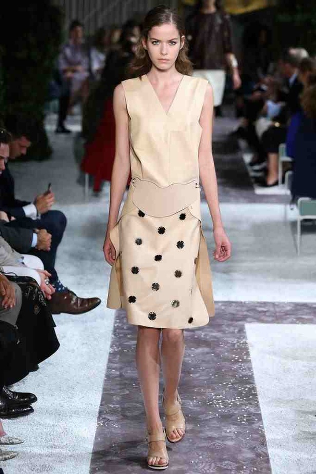 TOD'S  حينما تصبح الأناقة وشما على جسدك