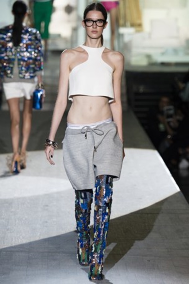 موضة الجينز والكشاكش في عرض Dsquared 2 